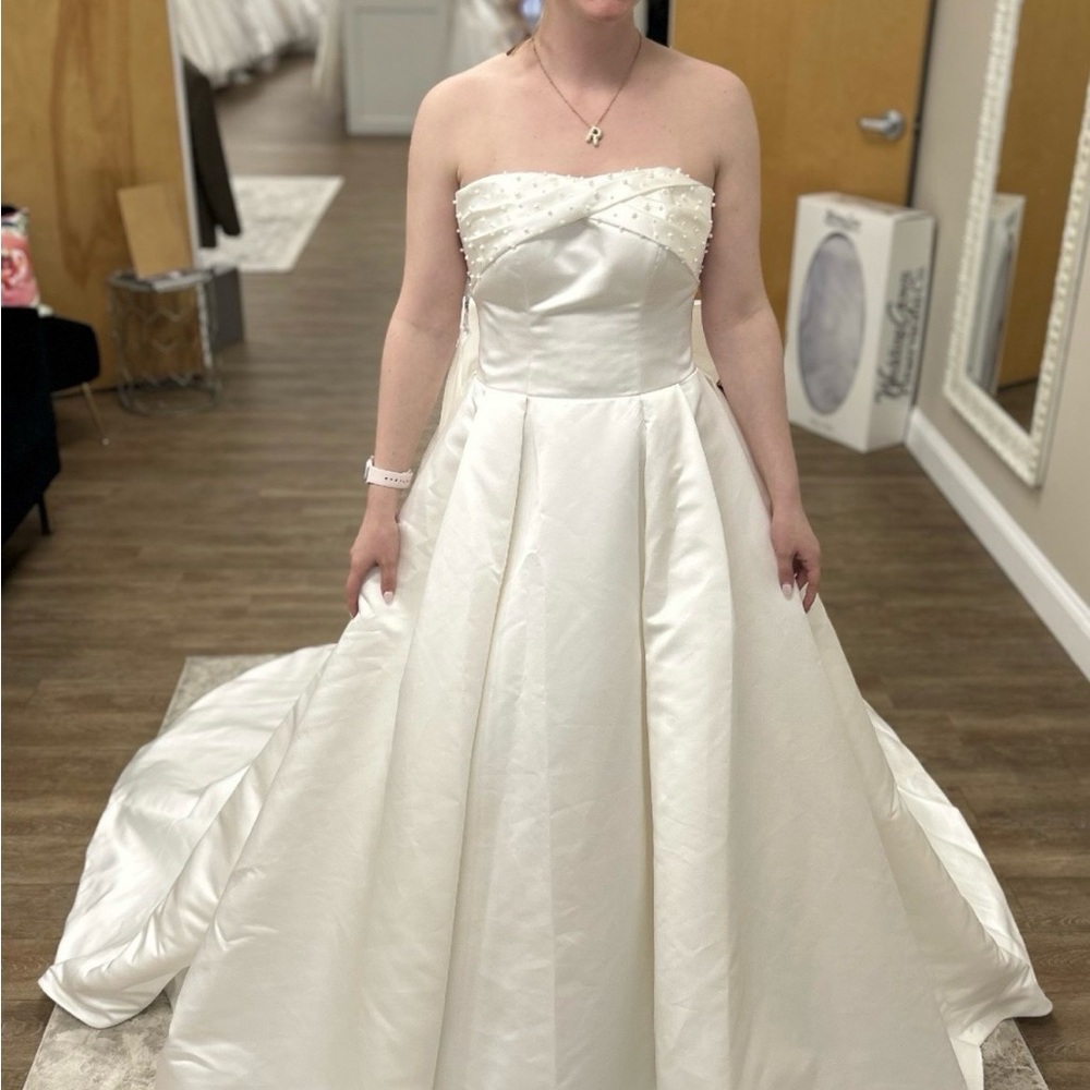Stella York White Strapless Wedding Dress